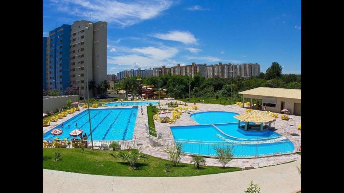 Hotel Golden Dolphin Com Cafe Da Manha! Piscinas 24H Caldas Novas Ngoại thất bức ảnh