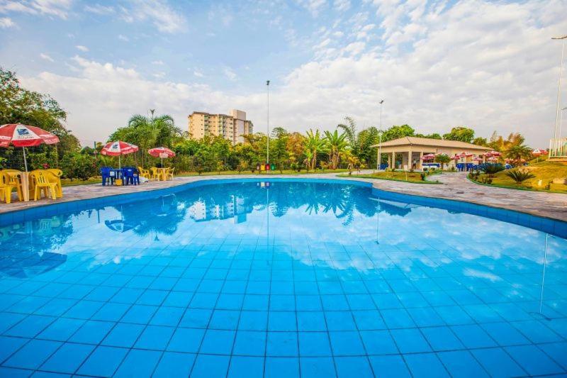 Hotel Golden Dolphin Com Cafe Da Manha! Piscinas 24H Caldas Novas Ngoại thất bức ảnh