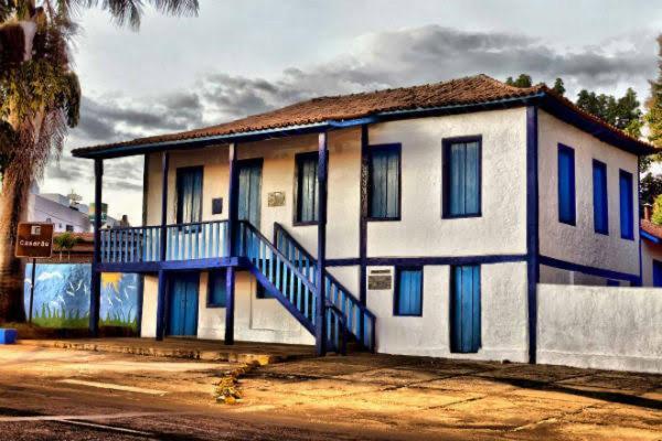 Hotel Golden Dolphin Com Cafe Da Manha! Piscinas 24H Caldas Novas Ngoại thất bức ảnh