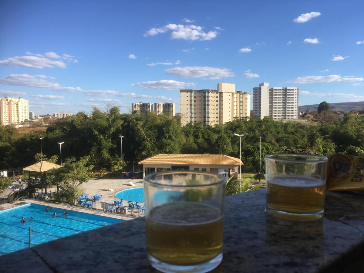 Hotel Golden Dolphin Com Cafe Da Manha! Piscinas 24H Caldas Novas Ngoại thất bức ảnh